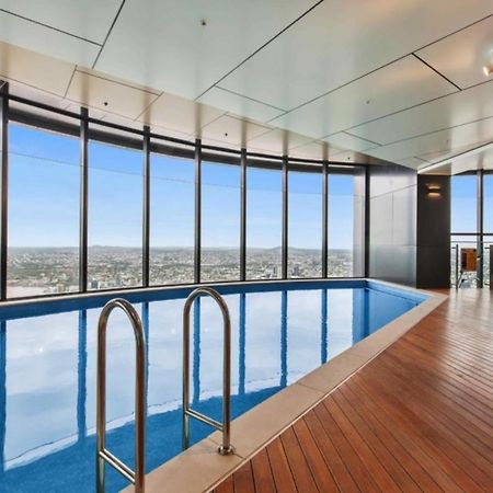 Hamptons Retreat On Level 77 Skytower Apartment Бризбейн Екстериор снимка