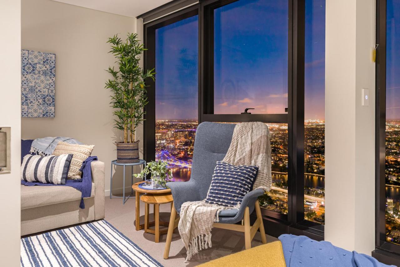Hamptons Retreat On Level 77 Skytower Apartment Бризбейн Екстериор снимка