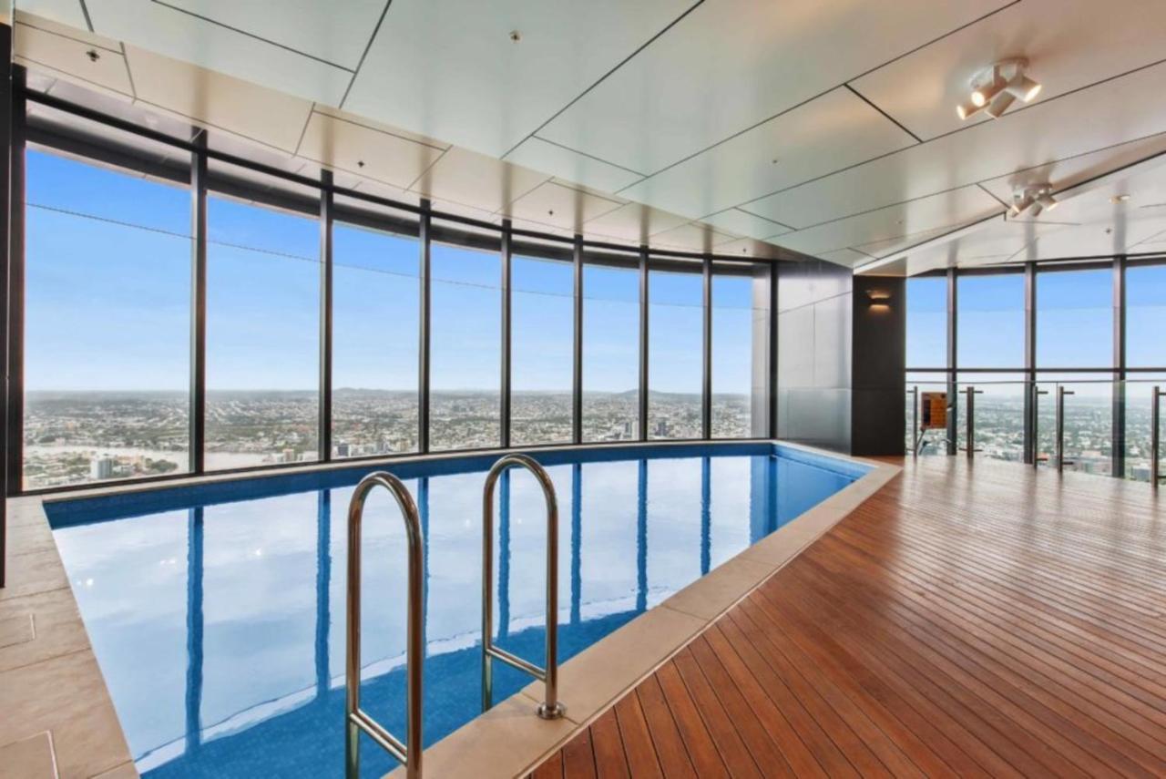Hamptons Retreat On Level 77 Skytower Apartment Бризбейн Екстериор снимка